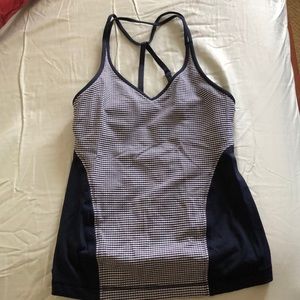 Lululemon top